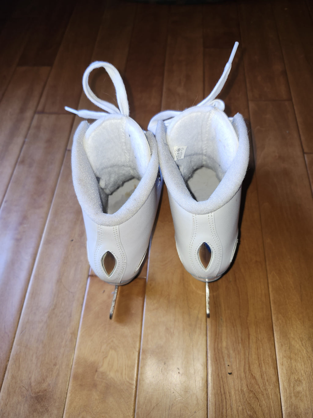 Like New Jackson Model 450 Figure Skates Size 6